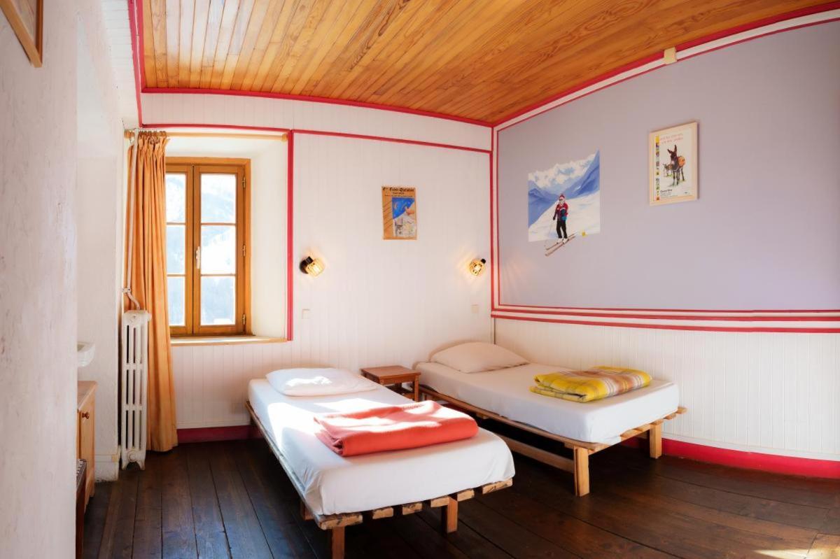 Auberge L'Estoilies Сен-Веран Экстерьер фото