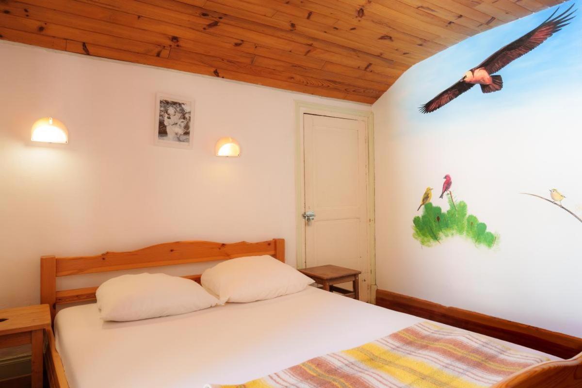 Auberge L'Estoilies Сен-Веран Экстерьер фото