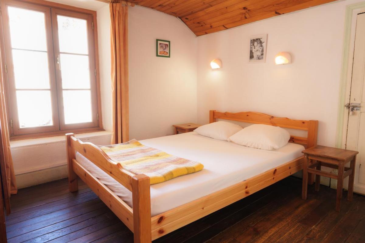 Auberge L'Estoilies Сен-Веран Экстерьер фото