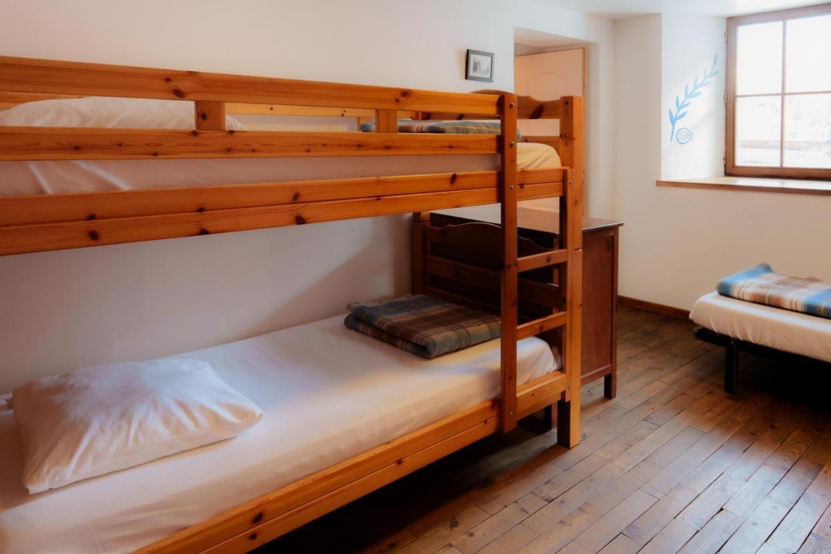 Auberge L'Estoilies Сен-Веран Экстерьер фото